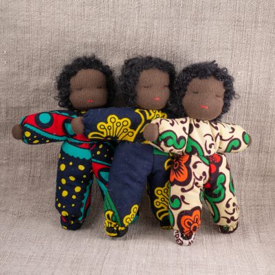 Tøydukke S | Kort hår