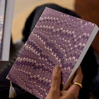 Skrivebok, blanke sider | Paper Mirchi