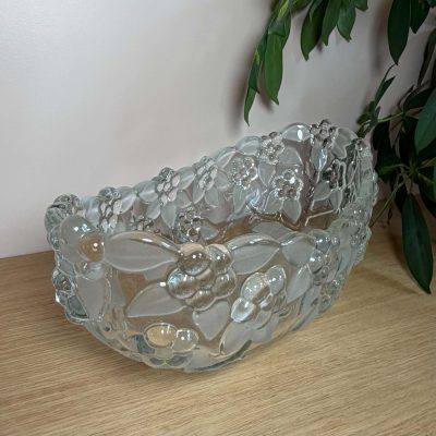 Vintage oval Mikasa Carmen glassskål med frostede blader og opphøyde blomster, Walther Glas, Vest-Tyskland